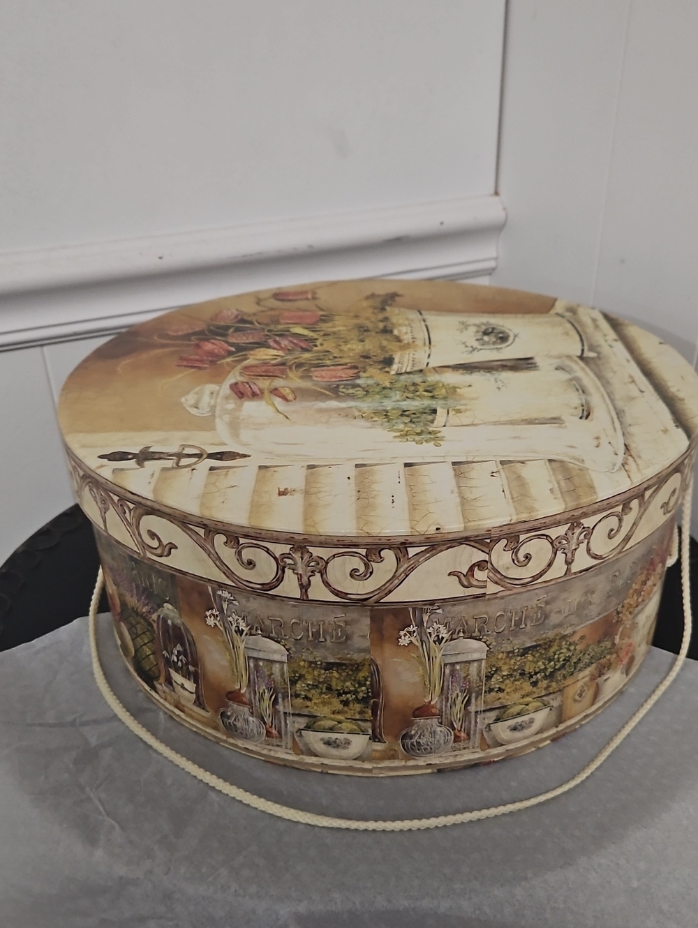Floral Vintage Round Decorative Hat Box - Cream & Tan
